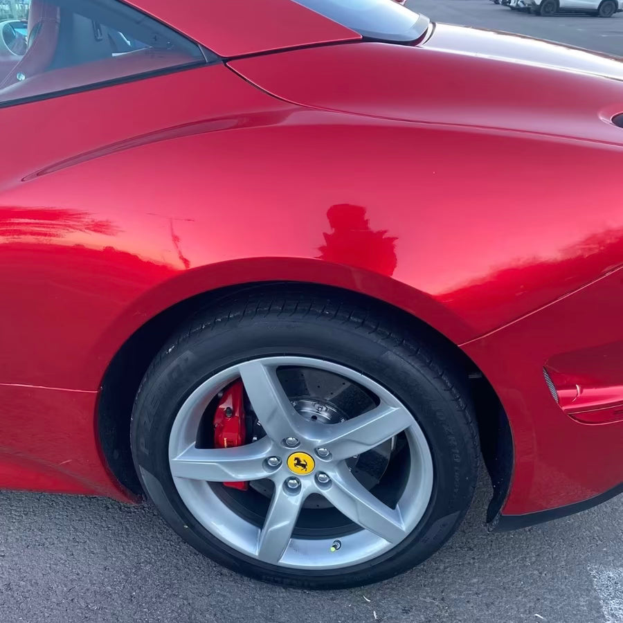 Ferrari California T | 560 PS | LEDER/METALLIC/SPORT