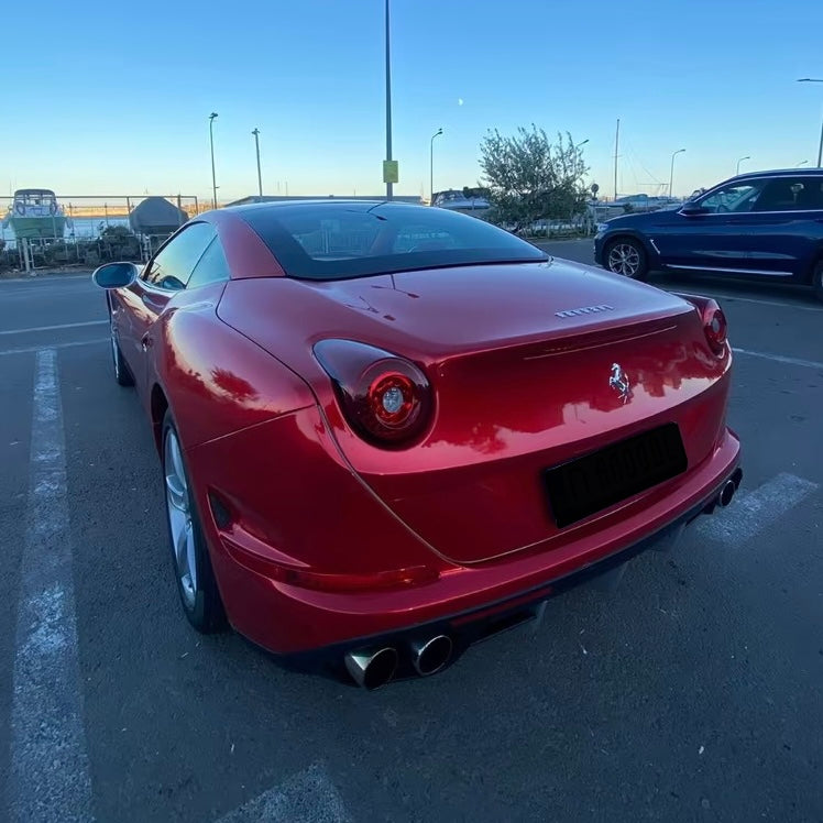 Ferrari California T | 560 PS | LEDER/METALLIC/SPORT
